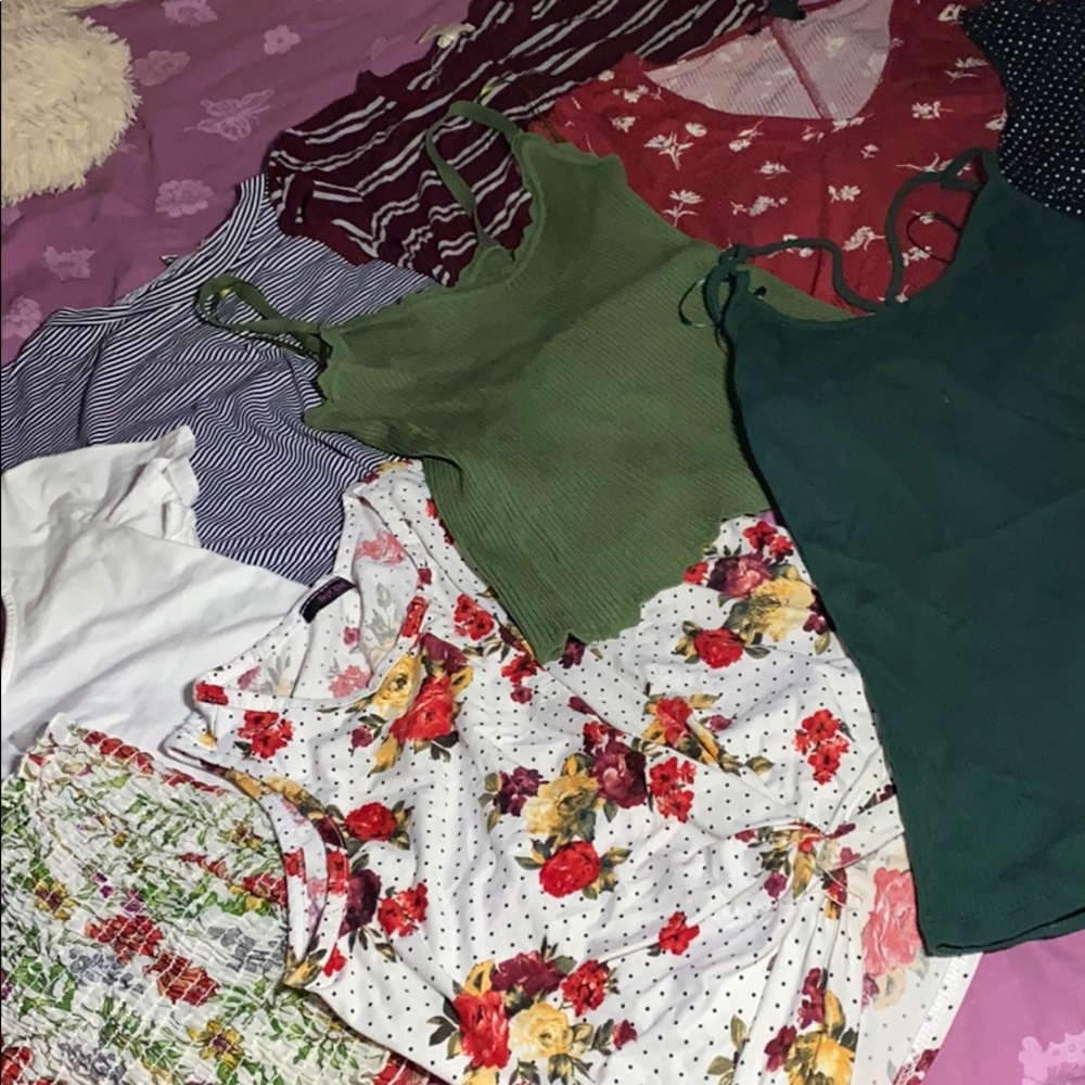 Bundle of Juniors Tops & Bodysuit